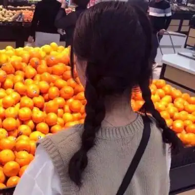 可爱唯美女生背影头像