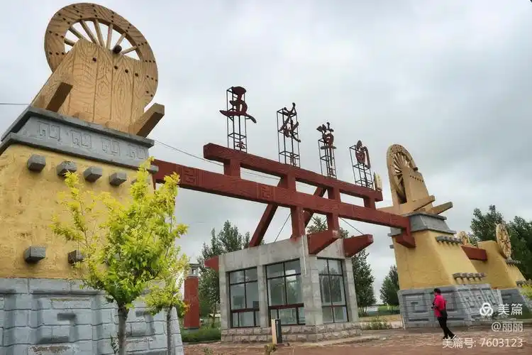 草甸】以夏秋季节盛开的五种颜色鲜花而得名,位于河北张家口沽源县