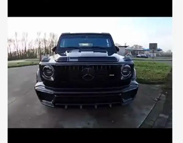 300万奔驰大g能跑多快?一脚油门踩到底,不如奥迪a8