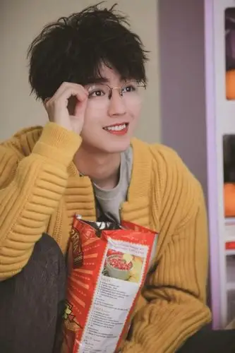 王俊凯心动笑颜合集 帅气可爱治愈力满分