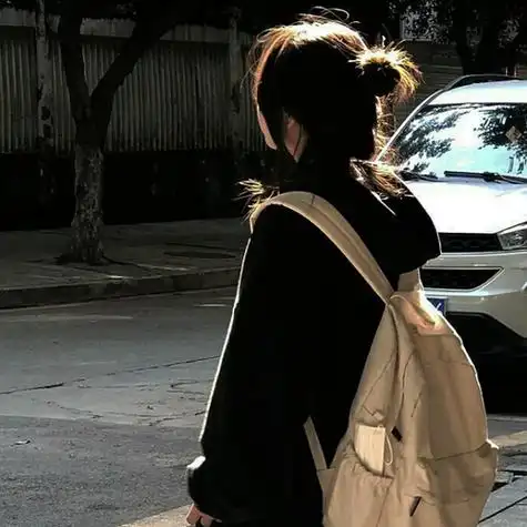 不露脸背影女生头像高级感简约成熟冷淡风不露脸女生背影头像