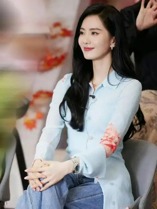 常年保持96斤的刘诗诗,穿搭品味大升级,做女人最不能输得是气质