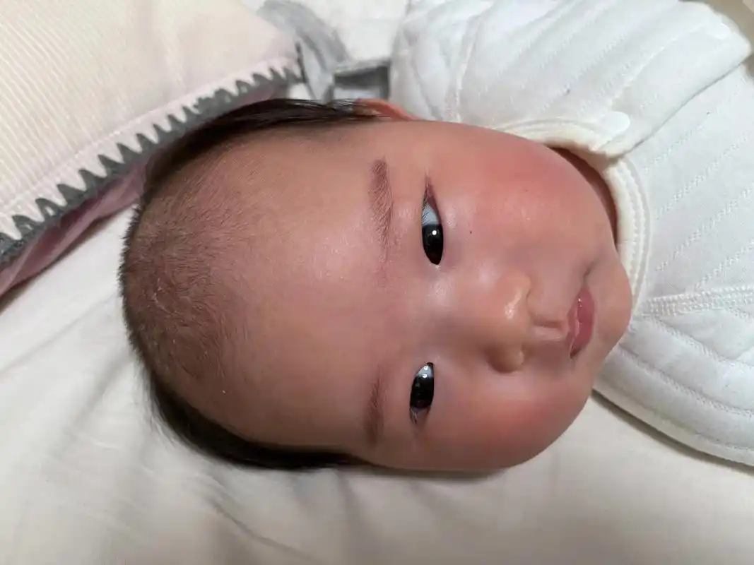 宝宝新发型.因为头顶有乳痂,洗了半个月就一直有,有时候会缠在 - 抖音