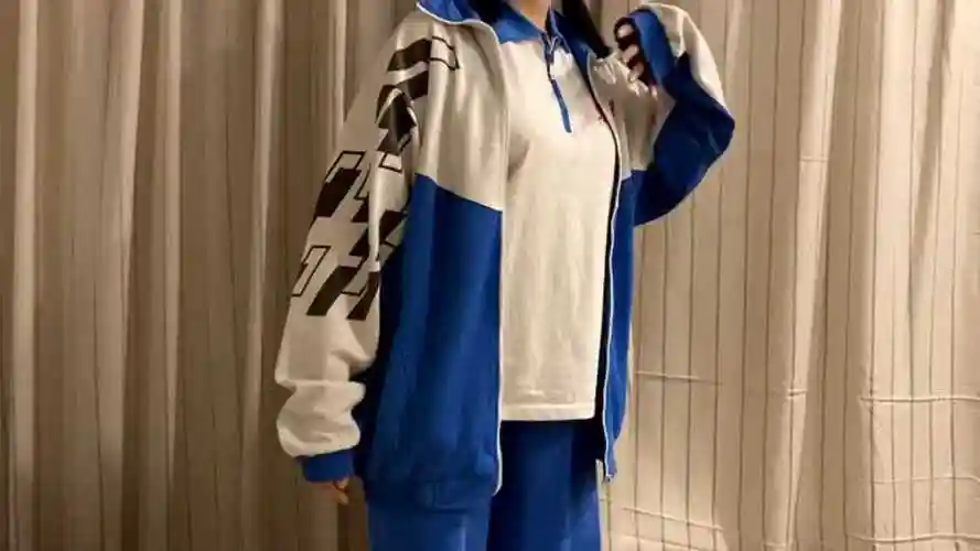 这个秋天你的外套只能我穿别人穿我脑瓜子给你拧下来04微胖校服