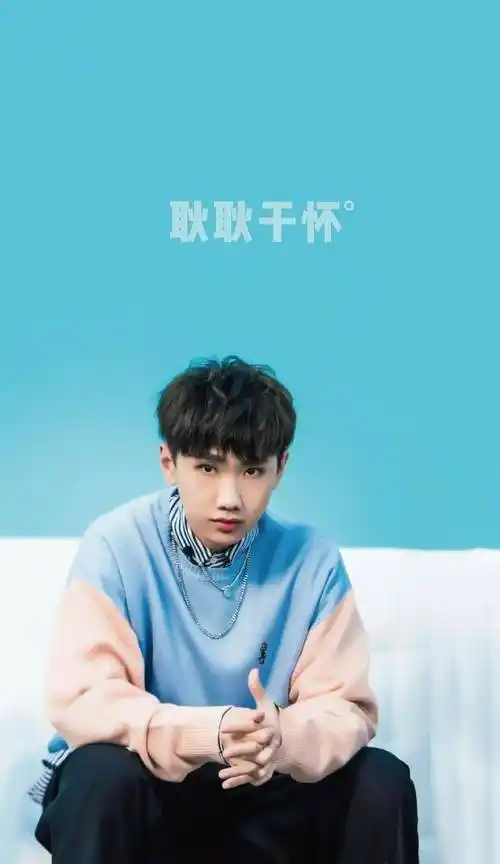 情歌转换器汪苏泷,年少成名爱唱小情歌,已结婚5年还有个女儿?