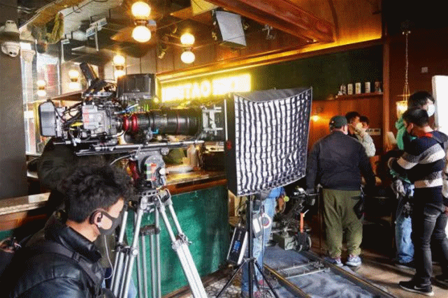 走近电影片场邂逅平行世界的另一个你