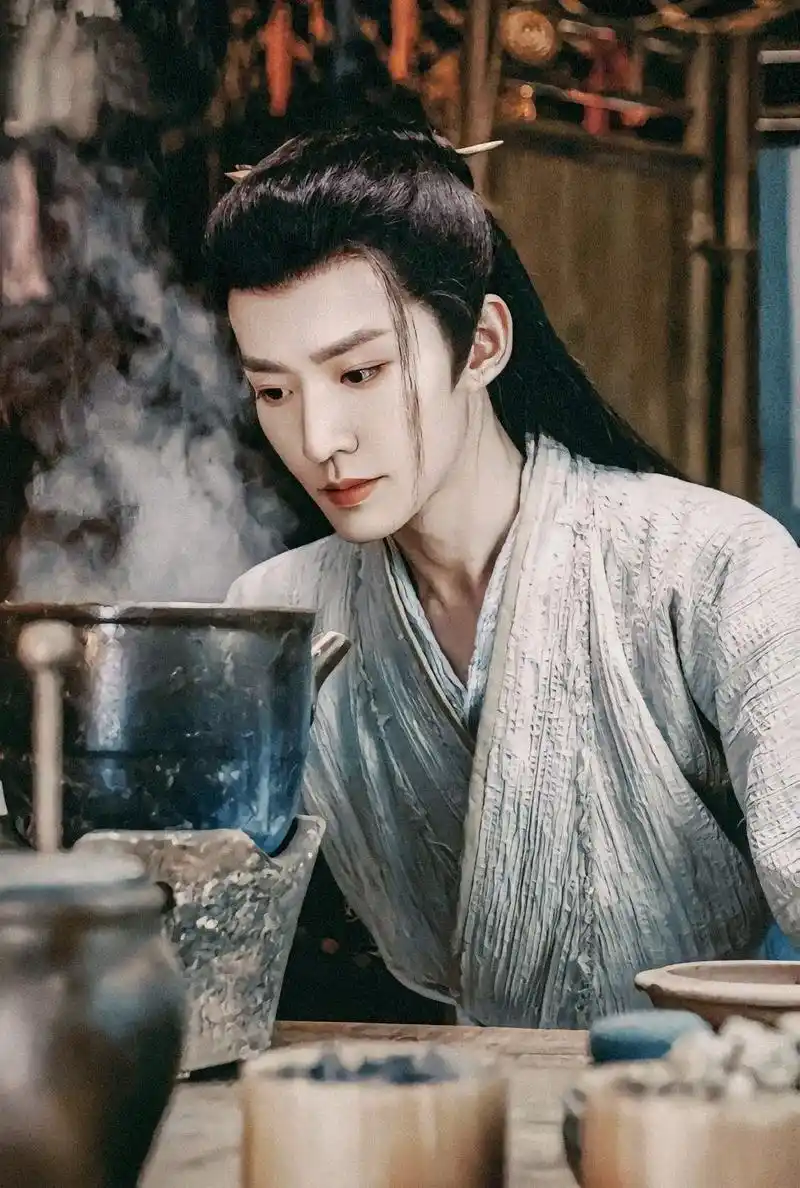 邓为古装造型合集咯.他是《#遇龙》里的雪阡寻  是《我是岁月 - 抖音