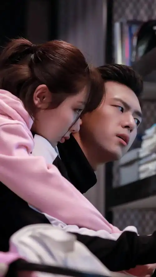 亲爱的热爱的李现杨紫手机壁纸