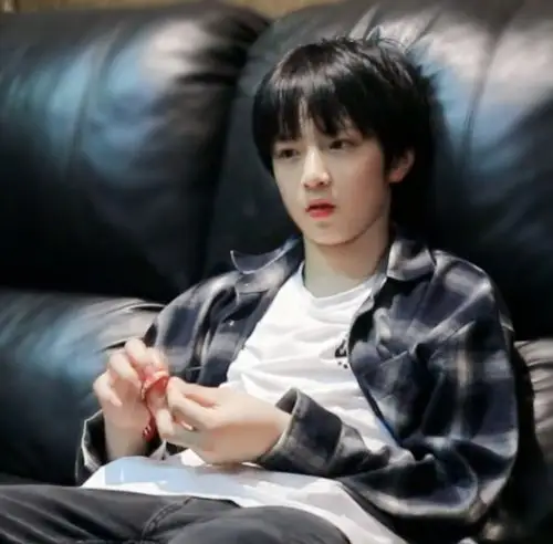 刘耀文的颜值巅峰就是在小时候