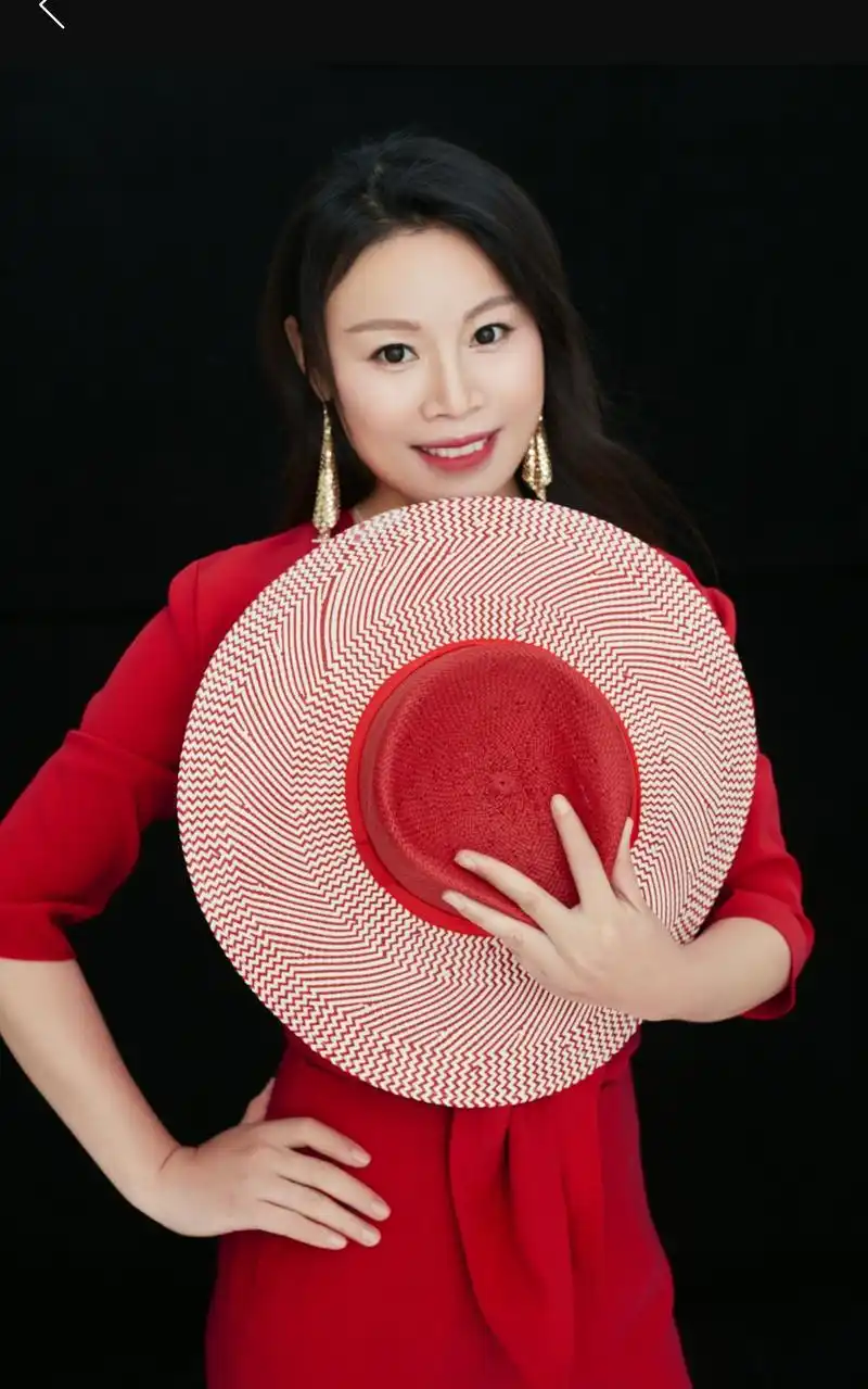 p>草帽姐,原名 a target="_blank" href="/item/徐桂花/9400473"