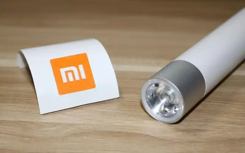 小米随身手电筒开箱