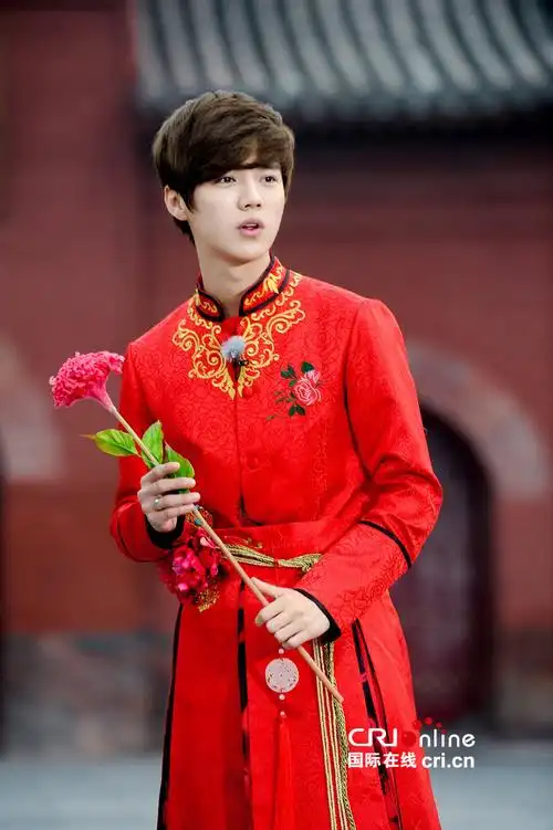 《奔跑吧兄弟》第三季今晚开播 与洛阳市民齐力挑战吉尼斯纪录