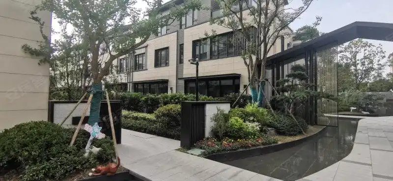 龙湖中锐景粼天著花园(别墅)