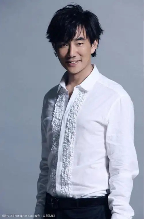 末代天王任贤齐凭借一张专辑从年度解约歌手变身亚洲天王