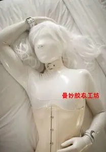 乳胶衣伪娘连体全包