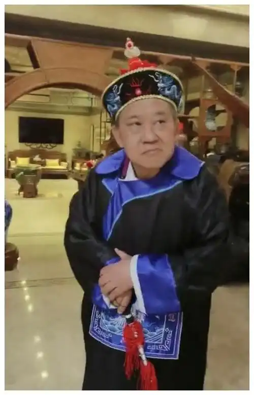 大宅门韩荣发拍段子犀利笑容成焦点意外曝光奢华豪宅内景