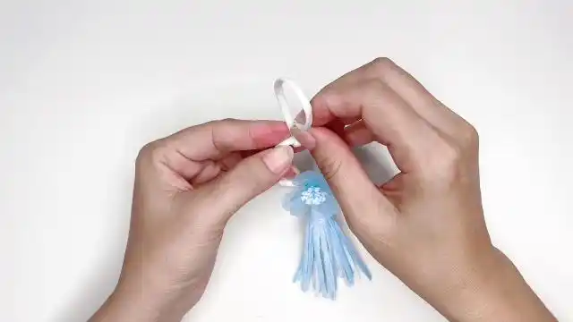 口罩秒变精致的迷你挂件,几个步骤很简单,快艾特闺蜜一起做