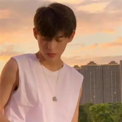 五官超精致帅哥头像高清图片 暖男头像帅气阳光真人治愈系