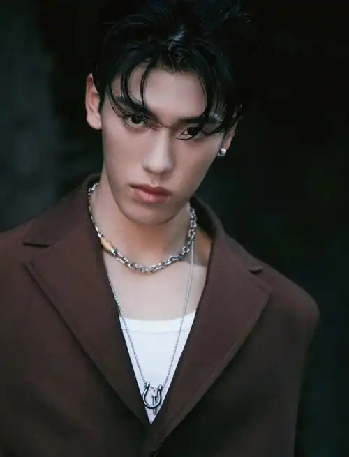 榜妹热线蔡徐坤再担pd胡一天库存剧高伟光商务陈钰琪新戏王子异杂志