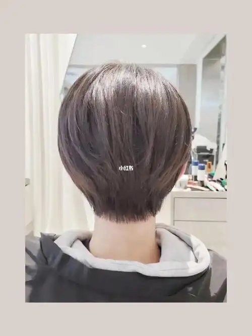 可甜可盐韩式超短发超好看的后脑勺喔