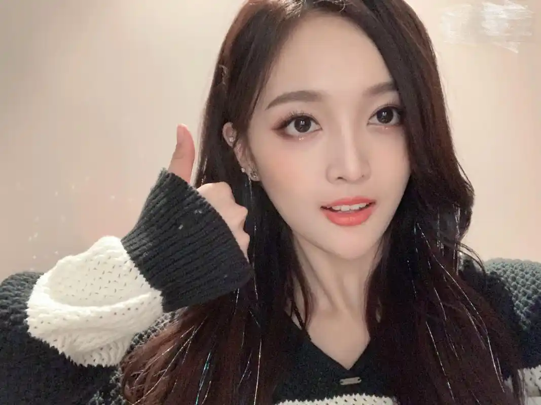 [吴宣仪][新闻]190224 火箭少女101飞行演唱会北京站圆满结束 吴宣仪