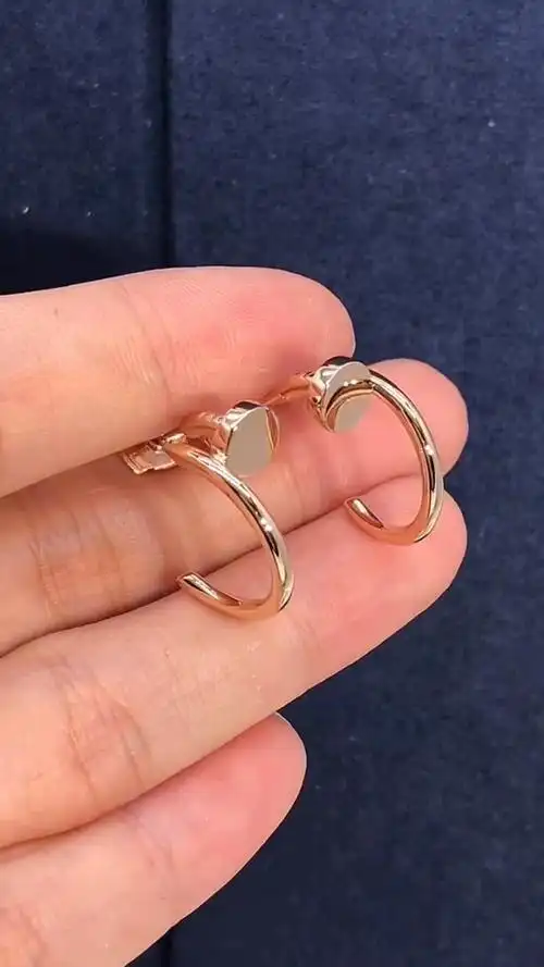 客定 卡地亚小号钉子耳环