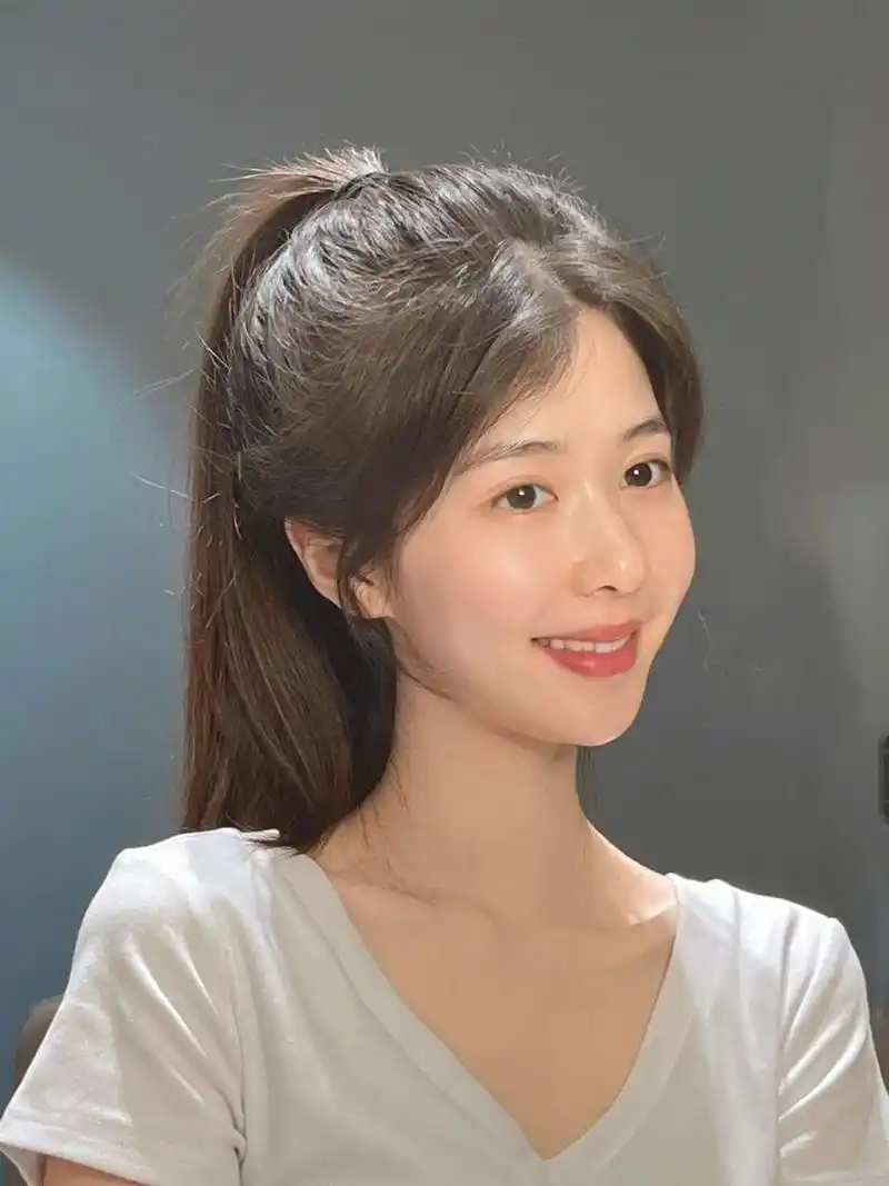 高马尾刘海教程拍好啦～ 已经拍好了,这两天就发哦