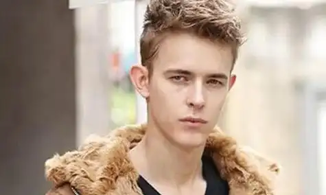 适合长方脸男生的发型图3