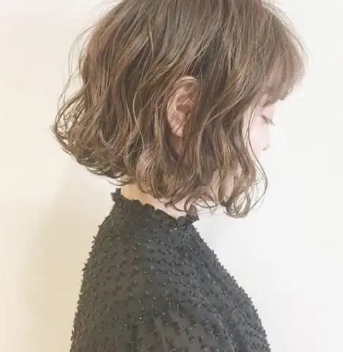 上一篇:中长发烫什么卷好看下一篇:如何用卷发棒卷短发