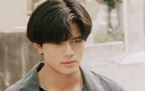 有一种发型叫"郭富城头",也是一种潮流,这又是多少人的青春?_造型