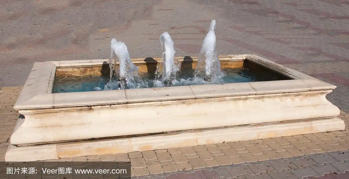 长方形的小装饰喷泉