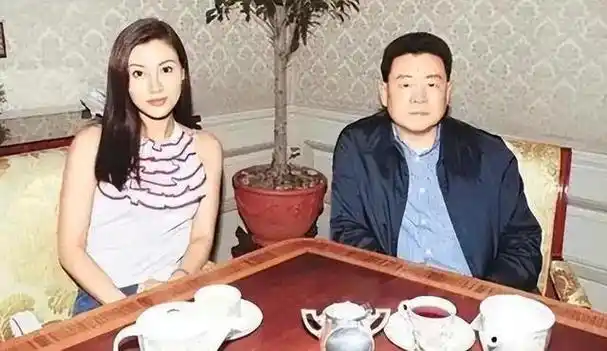 深扒顶级富豪刘銮雄的发家史有钱人的思维你简直想象不到