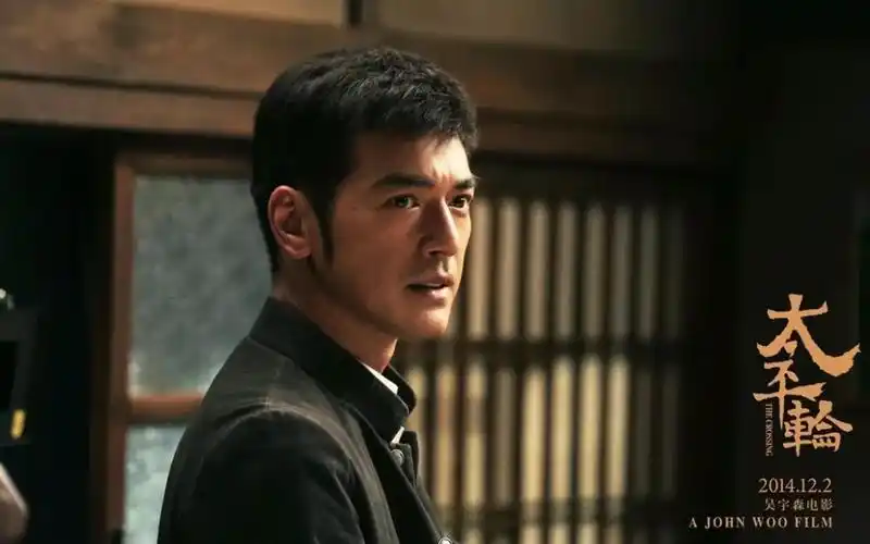 娱乐圈最资深宅男,全球最性感男士排名第20位的金城武,越红越低调