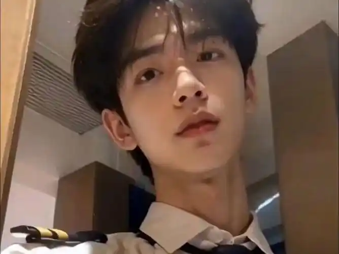 男生的帅气来自女生的想象