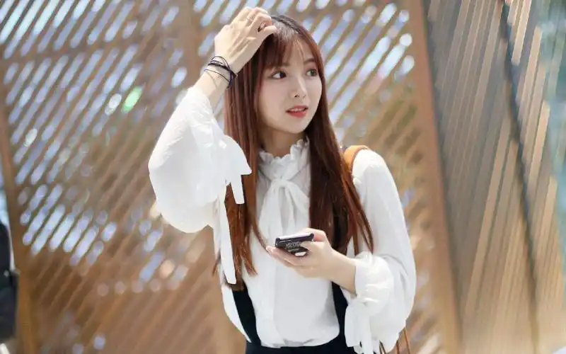 许杨玉琢可爱 (=口=)干巴爹              查看完整图片