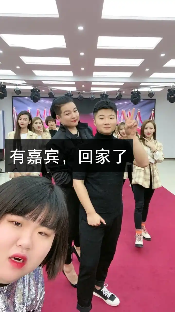 白小白 中国的梦>的快手直播