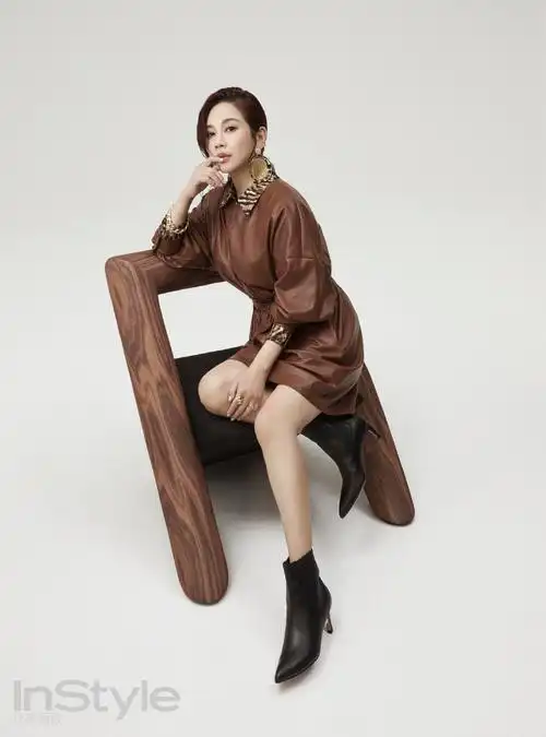 陈松伶西装干练优雅写真图片56