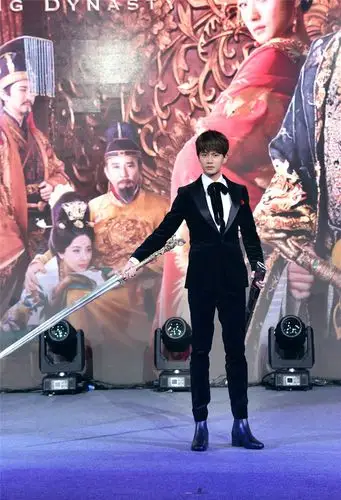 大唐荣耀任嘉伦首挑大梁与景甜上演花式捧脸杀59