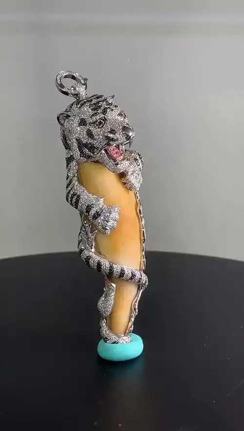 豪横虎牙豪华镶嵌历时一个多月每