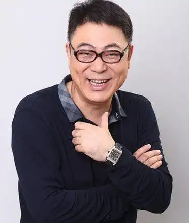 《家有儿女》夏东海扮演者高亚麟个人资料简历 高亚麟老婆时玮照