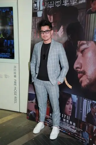 54岁郭富城真敢穿,西装打造个性风格,这组搭配很有"心机"