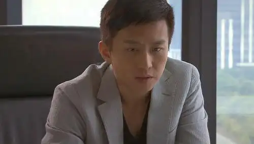 《相爱十年》肖然