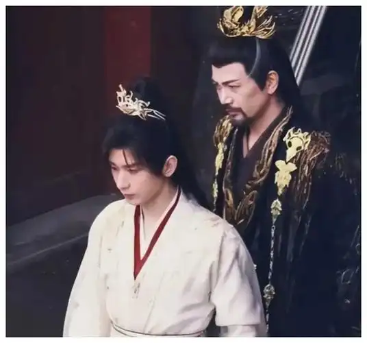 43岁马苏34岁任嘉伦同框会有尴尬吗放心笑点不断