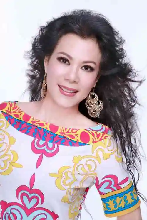 data-lemmaid="587915">女中音 /a>歌唱家,在声乐界被誉为"东方的玫瑰