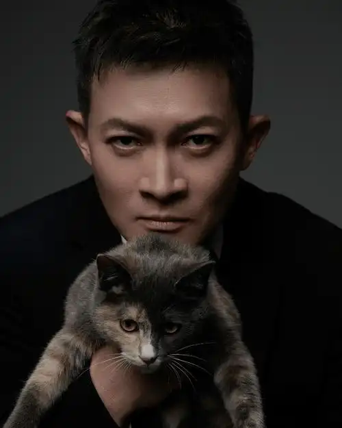 杨志刚写真大片释出 诠释诡秘大唐色彩