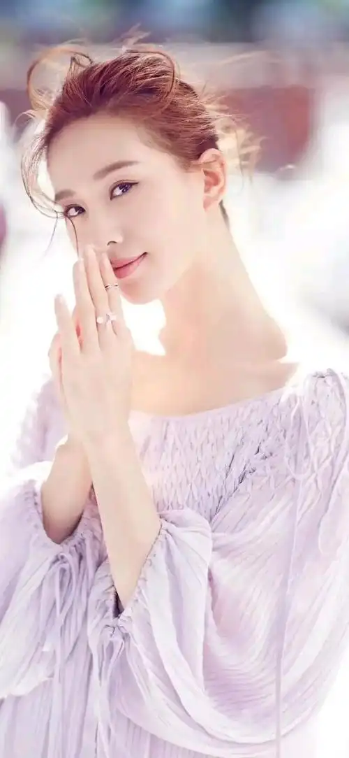 刘诗诗写真壁纸,好多款礼服,每一张图片都好美