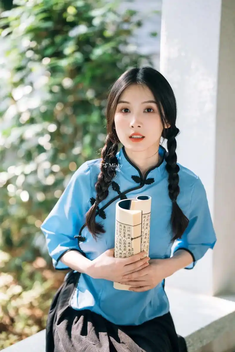 挑战互勉20组 拍完就收费(4/20)修这组民国学生装的时候 - 抖音