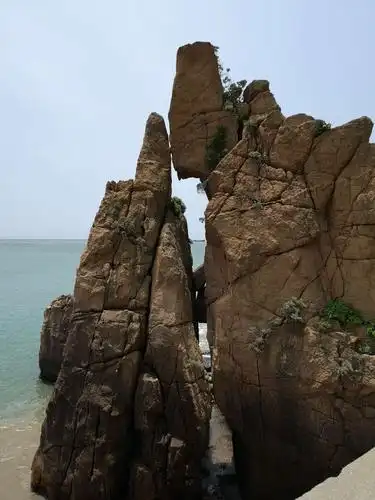 情人石,也是非常形象了