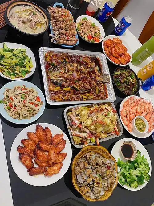 正在通话中8做的家宴菜谱生日