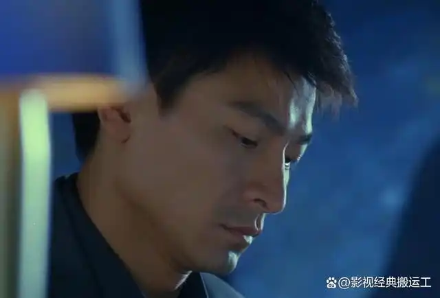 刘德华的暗战对刘德华来说是一部特殊意义的电影,第一次拿影帝,第一次